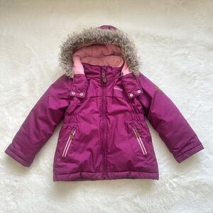 OshKosh B'gosh Purple Winter Jacket with Faux Fur and grey snow pants ♥️
EUC